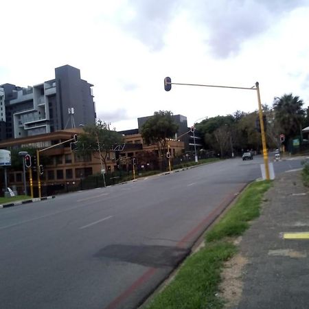 יוהנסבורג Rosebank Accommodation מראה חיצוני תמונה